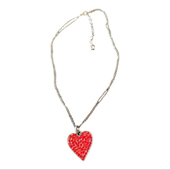 Red faceted crystal pave Japanned Heart necklace - Picture 2 of 5
